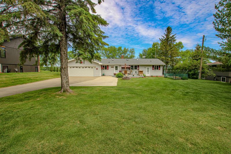 8132 E Lake Carlos Dr NE, Carlos, MN 56319