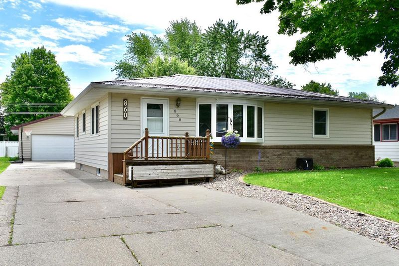 860 47th Ave, Winona, MN 55987
