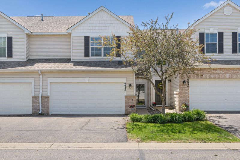6630 154th St W, Apple Valley, MN 55124