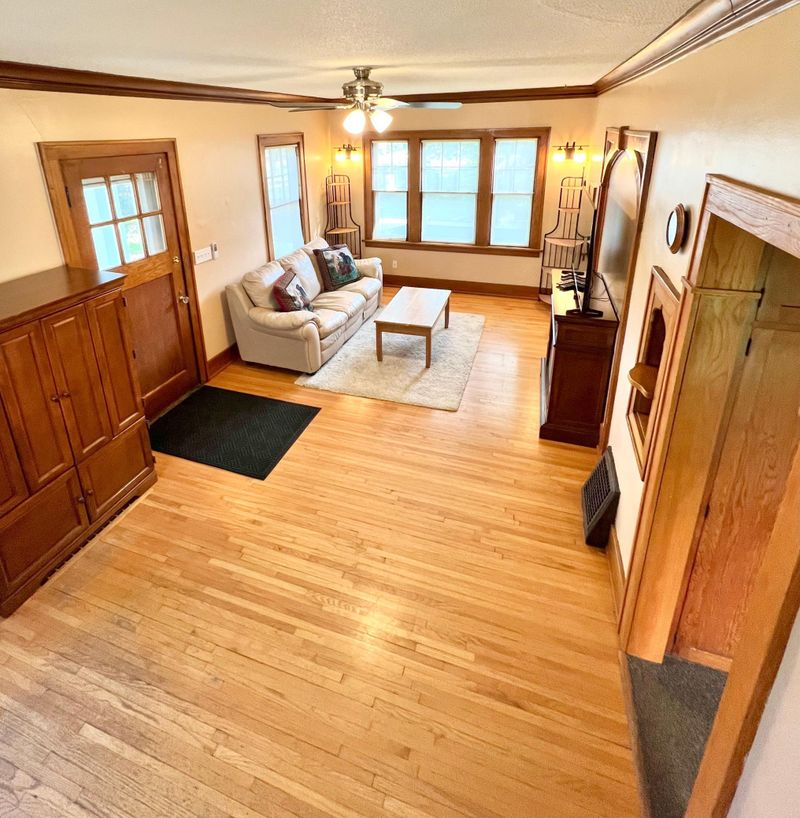 822 N 2nd St, Mankato, MN 56001
