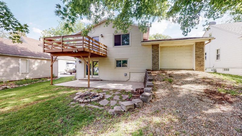 109 21st St SW, Rochester, MN 55902