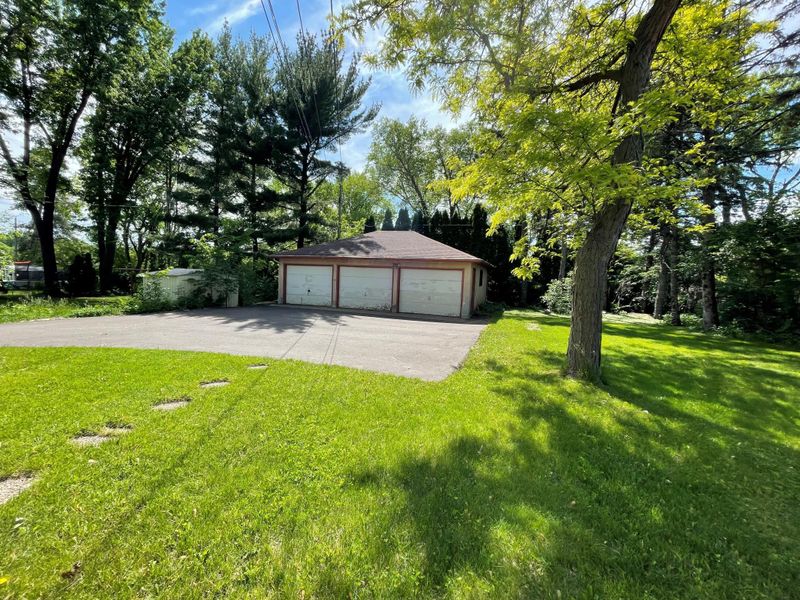 1415 Clarence St, Saint Paul, MN 55106