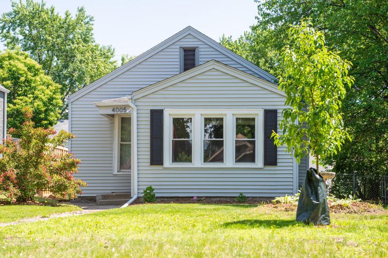 4005 22nd Ave S, Minneapolis, MN 55407