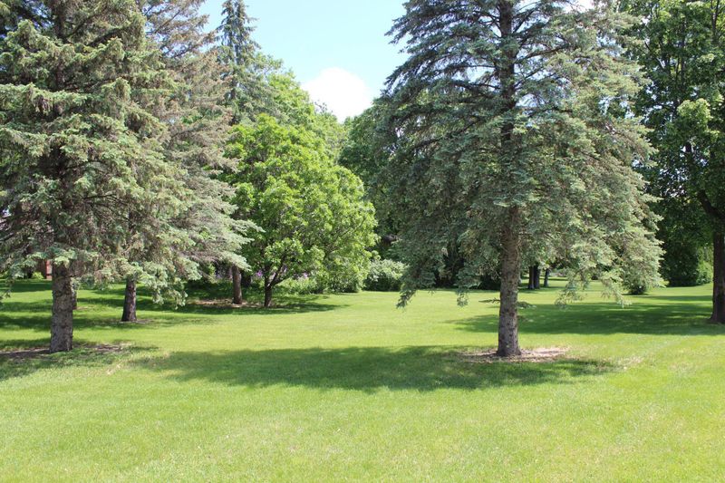 2226 26th Ave S, Saint Cloud, MN 56301
