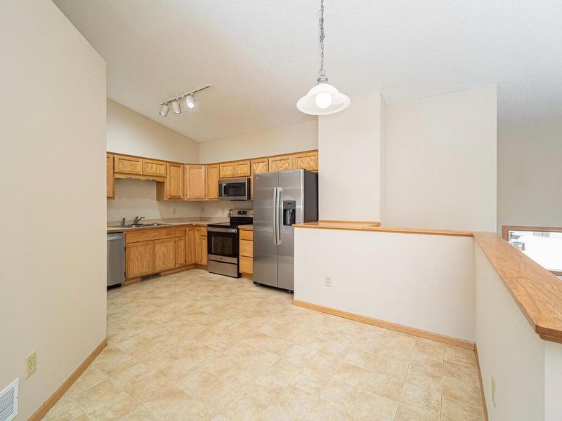 1223 3rd St S, Princeton, MN 55371