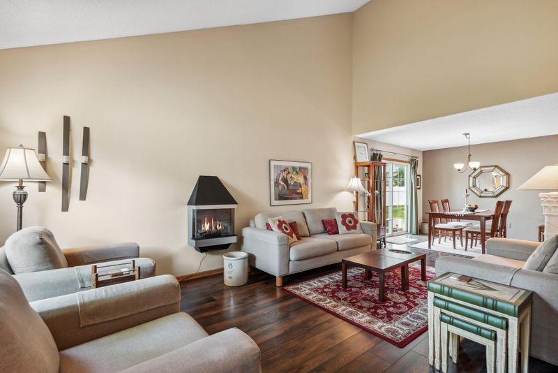 2320 Williams Dr, Burnsville, MN 55337