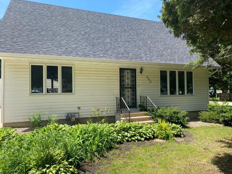 242 Birch Ave, Owatonna, MN 55060