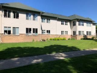 912 Hawthorne St #202, Alexandria, MN 56308