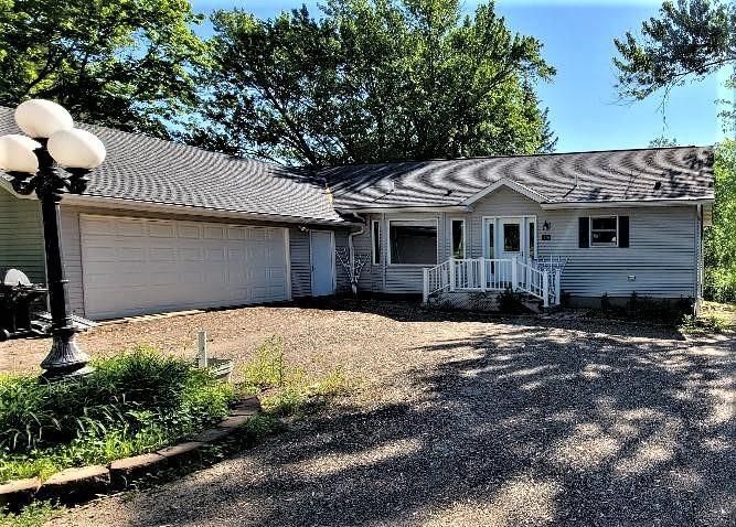 470 S Maple St, Ellsworth, WI 54011