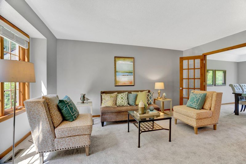 4688 Fairway Hills Dr, Eagan, MN 55123