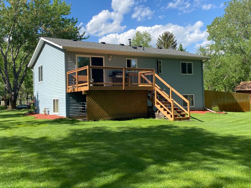 4310 Sauk Dr, Saint Cloud, MN 56303