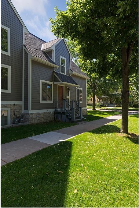 140-146 Mackubin St, Saint Paul, MN 55102