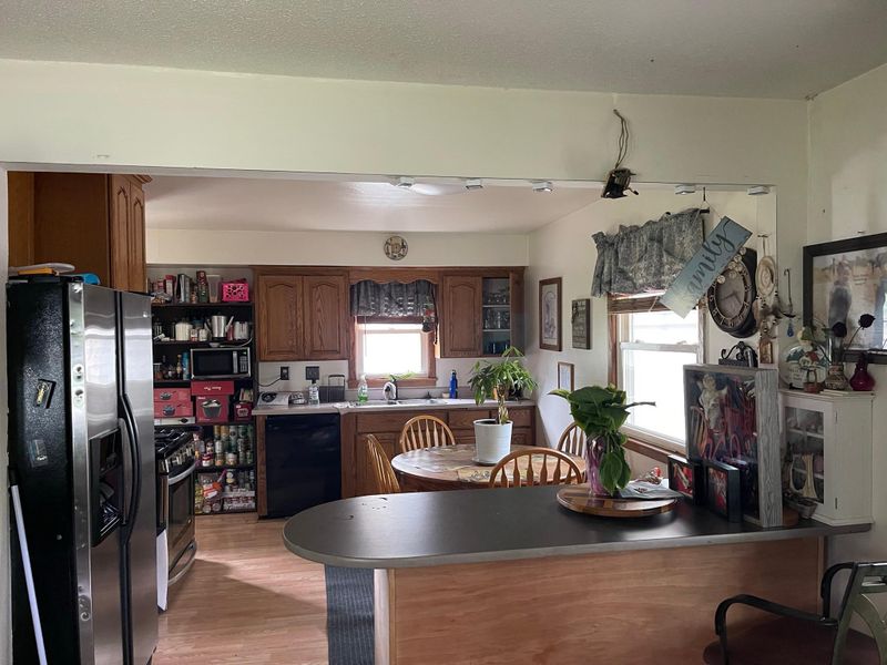 9839 Pleasant Ave S, Bloomington, MN 55420