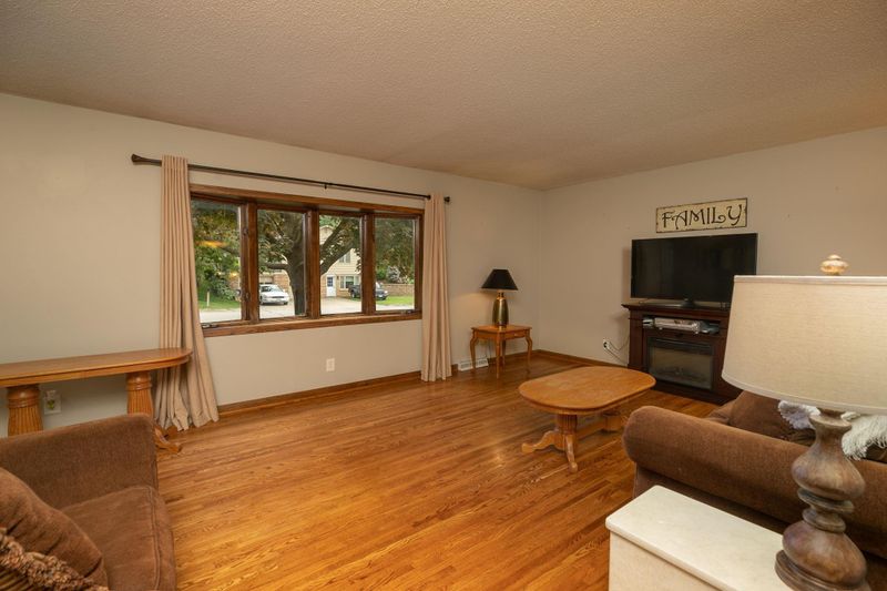 111 9th St NW, Byron, MN 55920