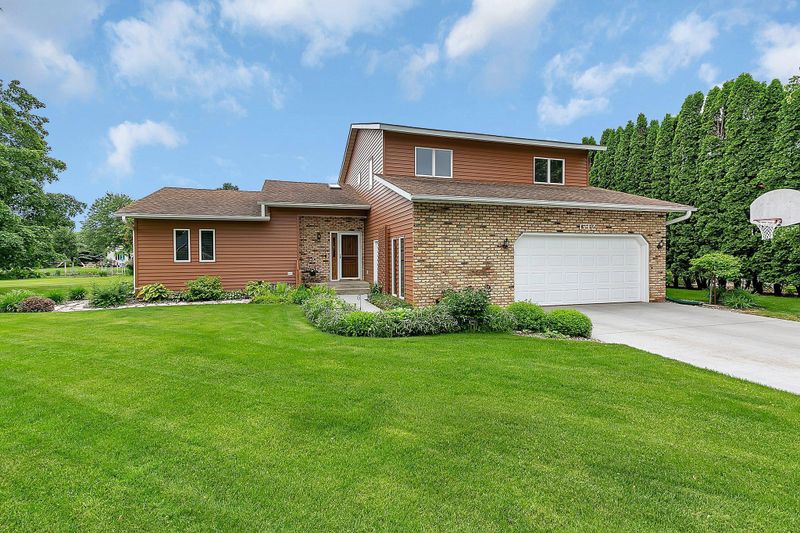 1712 Polaris Ct, Saint Cloud, MN 56303