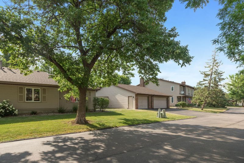 4723 Anne Point, Eagan, MN 55122
