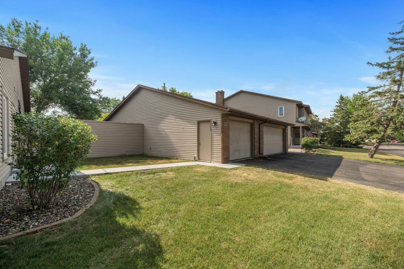 4723 Anne Point, Eagan, MN 55122