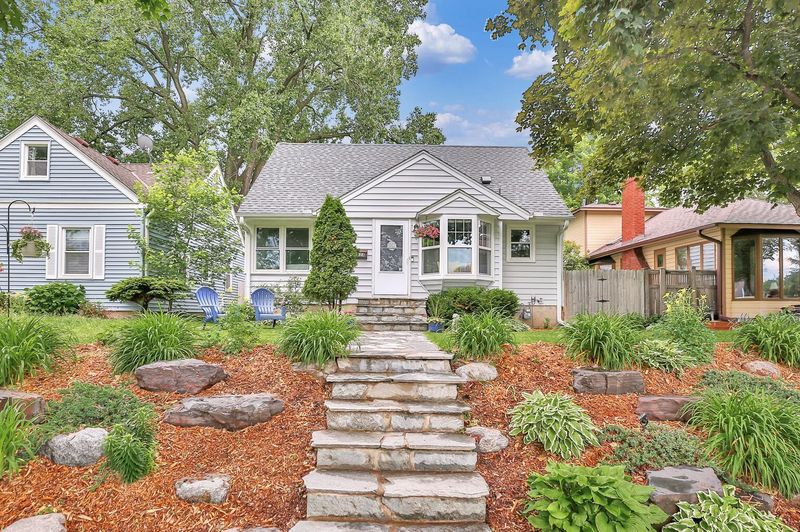2824 Edgewood Ave S, Saint Louis Park, MN 55426