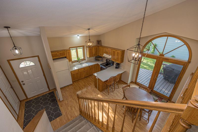 504 Bechtold Dr, Sartell, MN 56377