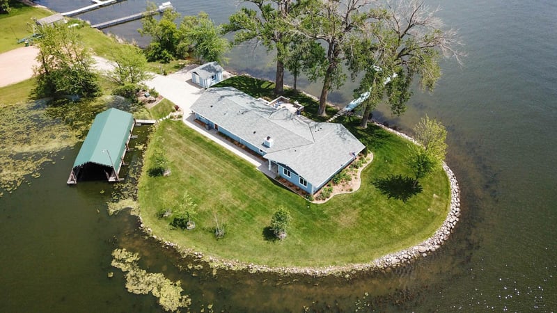 6805 Cardinal Cove Dr, Mound, MN 55364