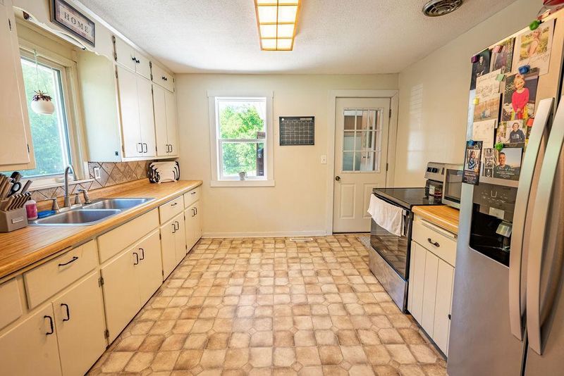 N4931 710th St, Ellsworth, WI 54011