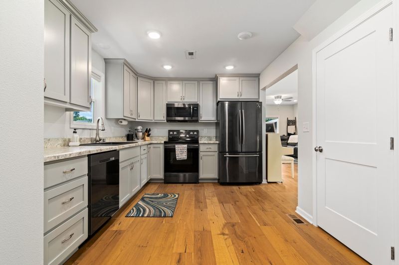 116 3rd Ave NW, Crosby, MN 56441
