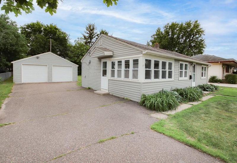 6329 Lombardy Ln, Crystal, MN 55428