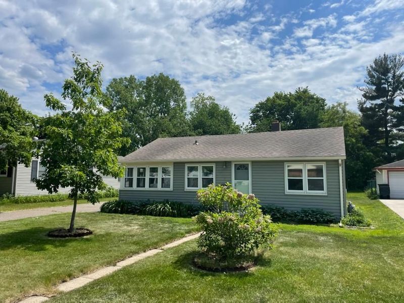 6329 Lombardy Ln, Crystal, MN 55428