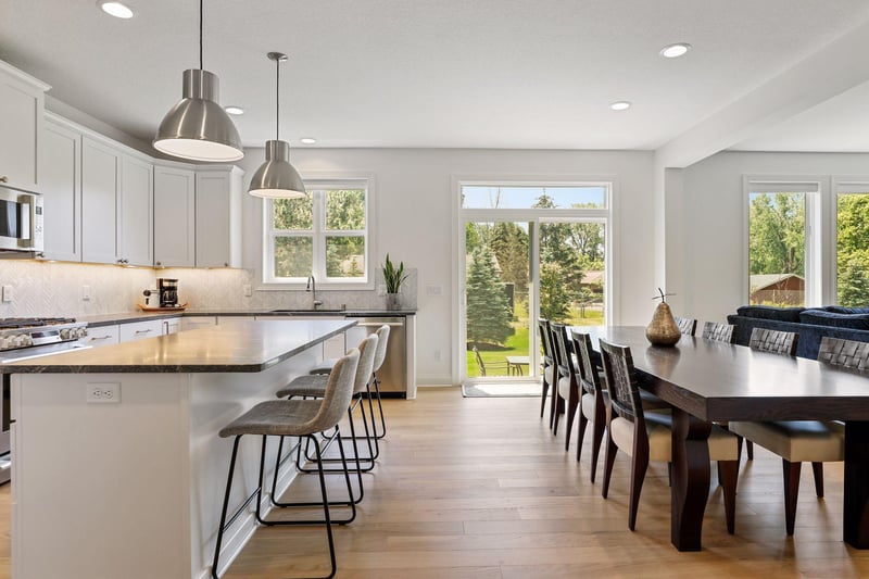 1110 Mehegan Ln, White Bear Twp, MN 55127