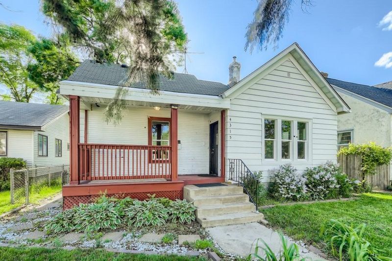 4315 Humboldt Ave N, Minneapolis, MN 55412