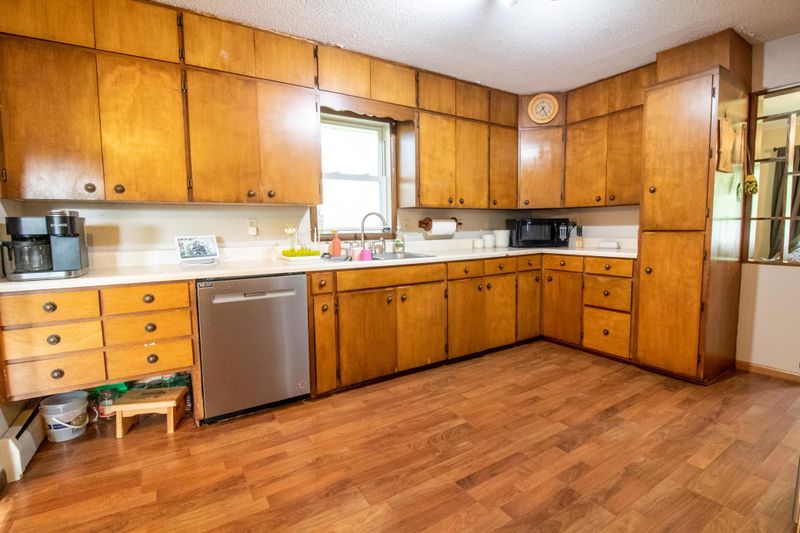 105 Poulson Ave, Henning, MN 56551
