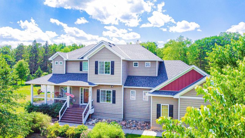 3970 Paradise Ave N, Stillwater, MN 55082