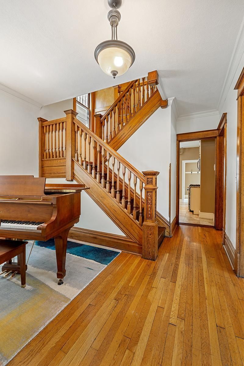 403 Wilder St N, Saint Paul, MN 55104