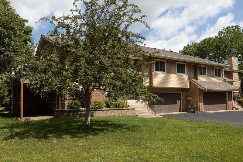 1573 Clemson Dr, Eagan, MN 55122