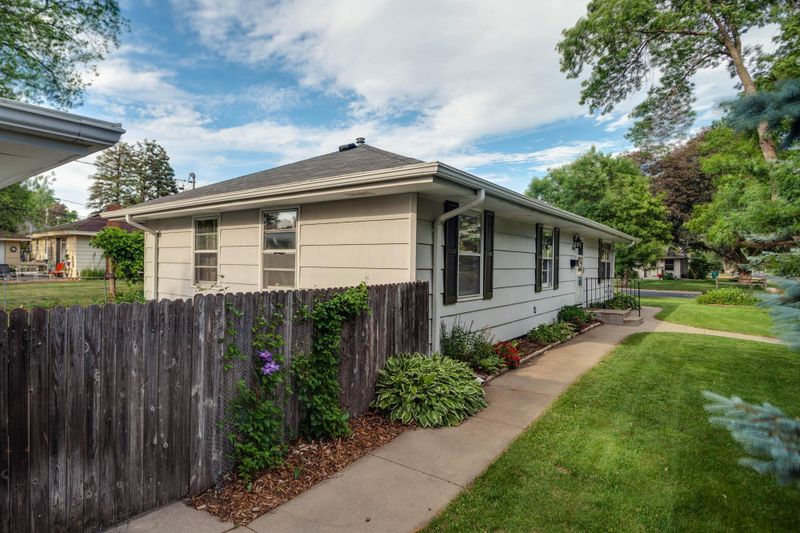 8236 Colfax Ave S, Bloomington, MN 55420