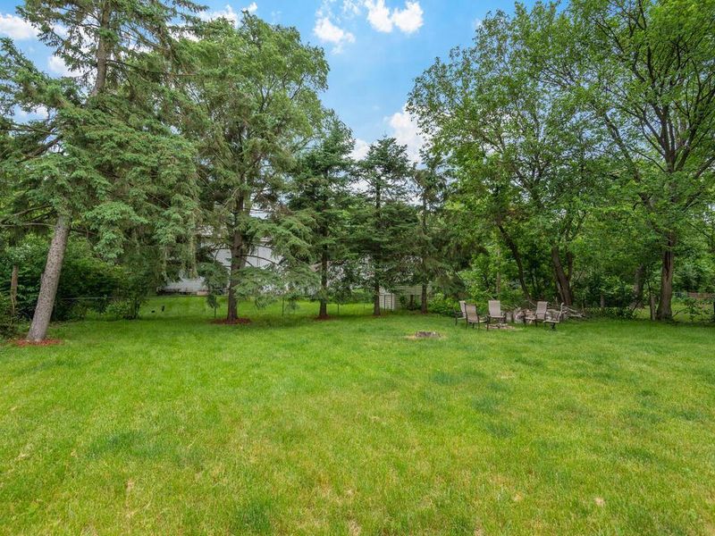 5293 Raymond Ave, Mounds View, MN 55112
