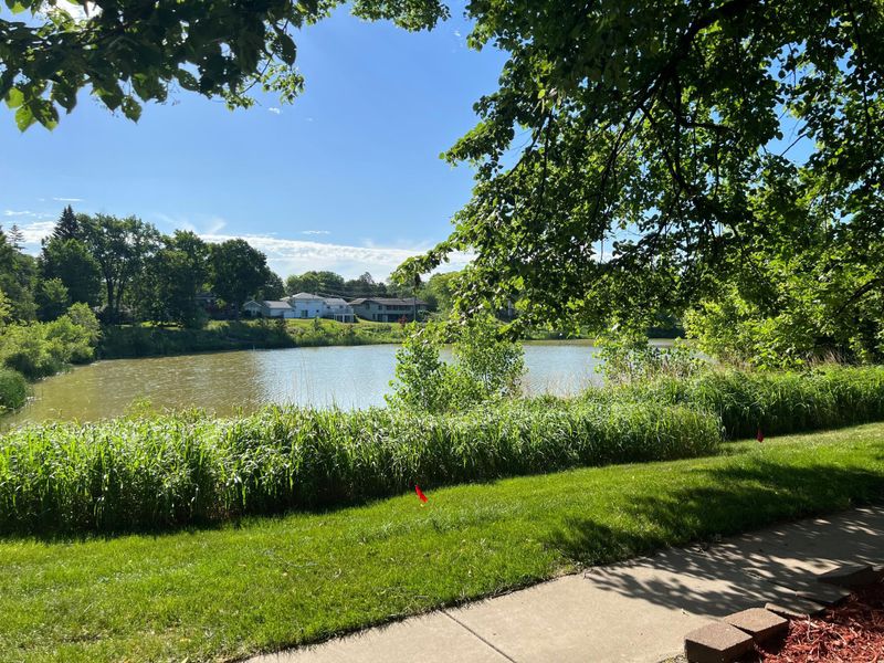 4061 Foss Rd, Saint Anthony, MN 55421