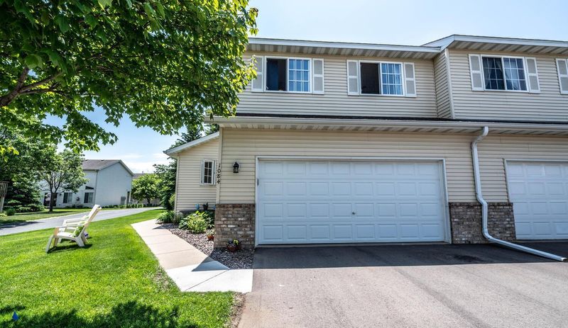 1084 Pine St, Farmington, MN 55024
