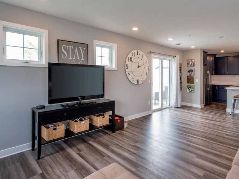 6145 Idette Ave S, Cottage Grove, MN 55016