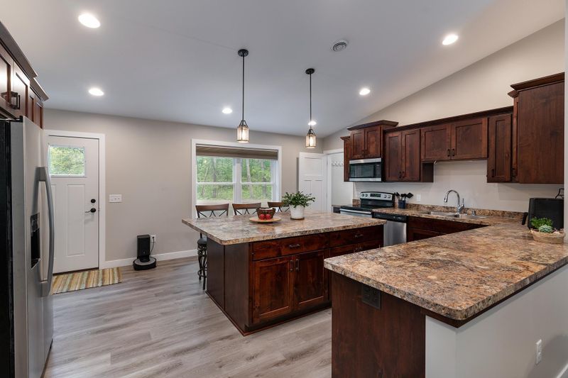 10818 Maya Cir, Breezy Point, MN 56472