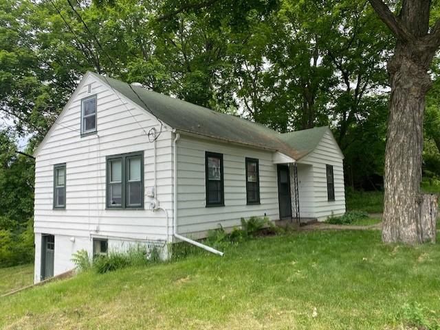 517 N Adams St, Saint Croix Falls, WI 54024