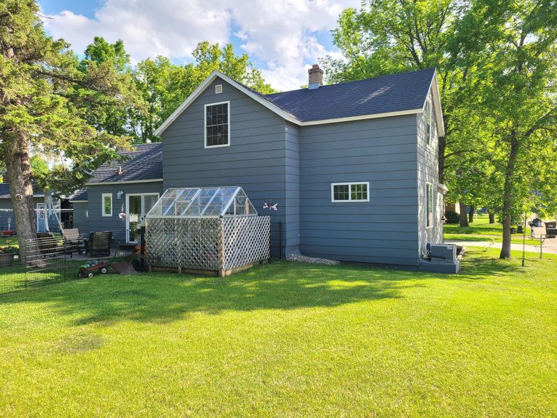 356 4th Ave NW, Perham, MN 56573
