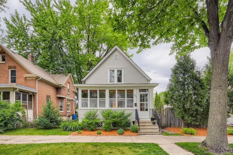785 Bayard Ave, Saint Paul, MN 55102