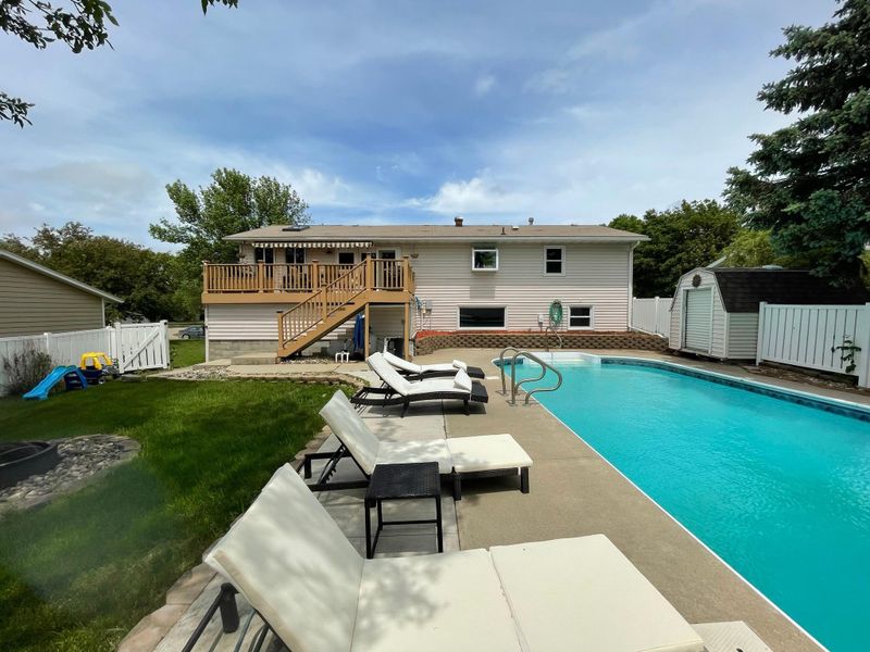 2717 12th Ave NW, Willmar, MN 56201
