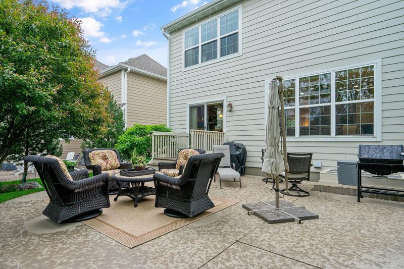 4903 159th St W, Apple Valley, MN 55124