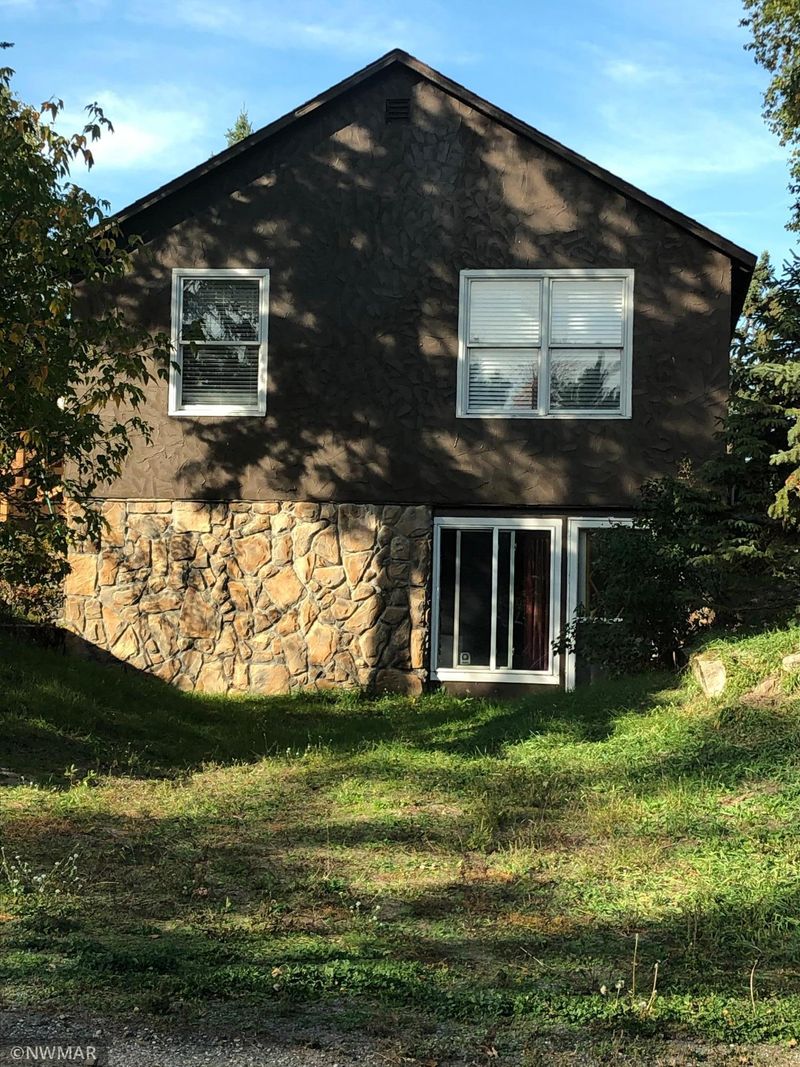 111 Lakewood Dr NW, Bemidji, MN 56601