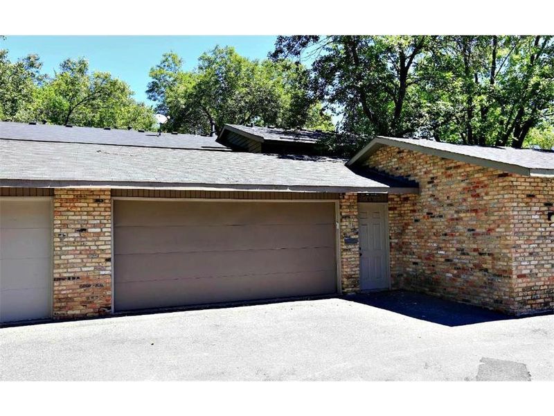 55 Windsor Ct, New Brighton, MN 55112