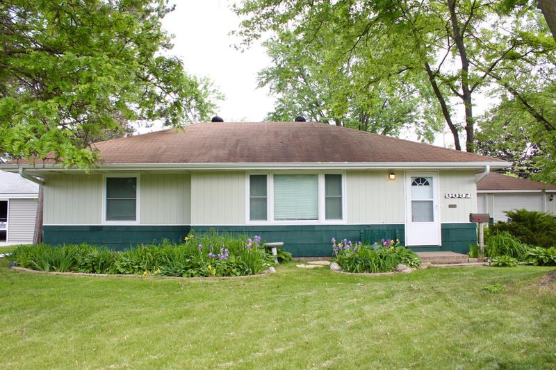 9031 13th Ave S, Bloomington, MN 55425