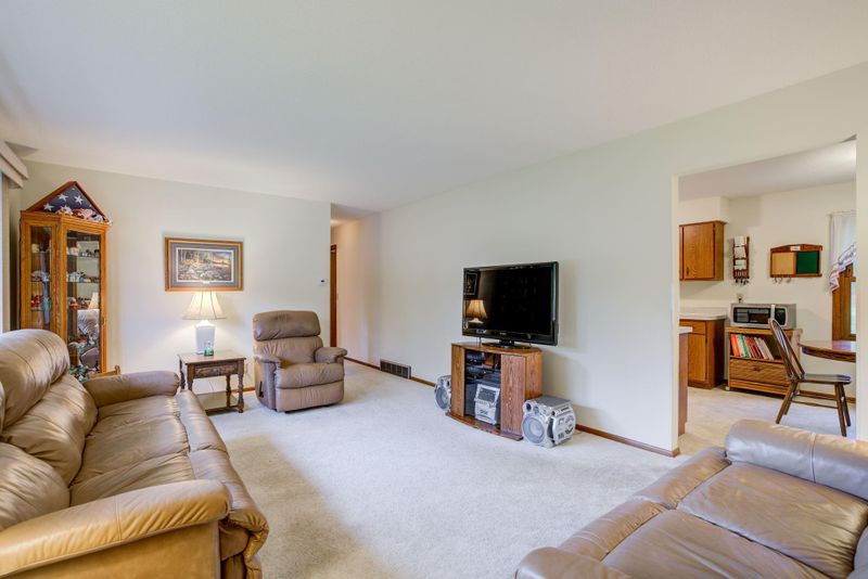 4801 Brookdale Dr N, Minneapolis, MN 55443