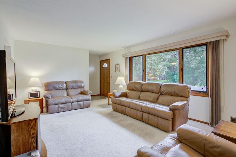 4801 Brookdale Dr N, Minneapolis, MN 55443